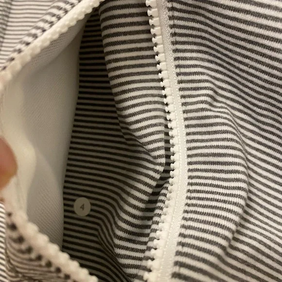 Lululemon Define Jacket Tonka Stripe Heathered Slate White- Size 4 - Picture 11 of 14